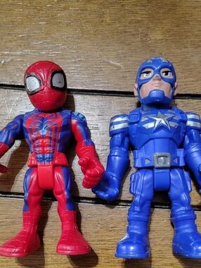2018 Marvel Captain America And Spiderman Action Figures